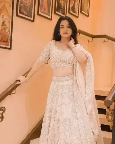 Escort Service In Mandrail
